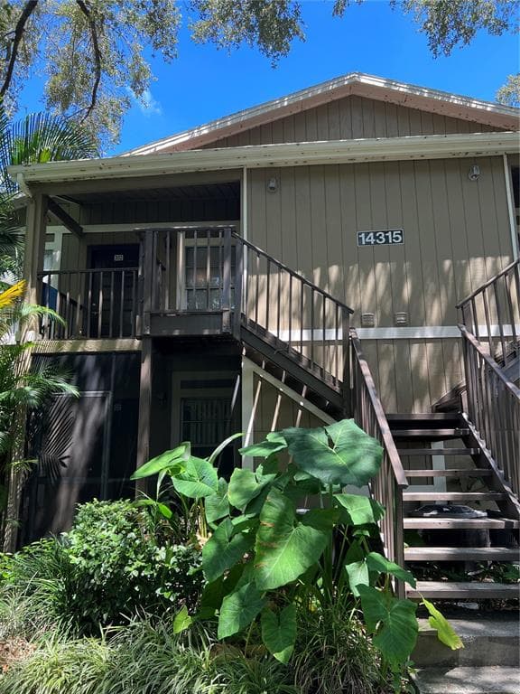 14315 HANGING MOSS CIRCLE UNIT 102 TAMPA, FL 33613