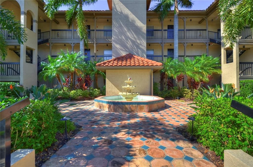 2400 FEATHER SOUND DRIVE UNIT 223 CLEARWATER, FL 33762