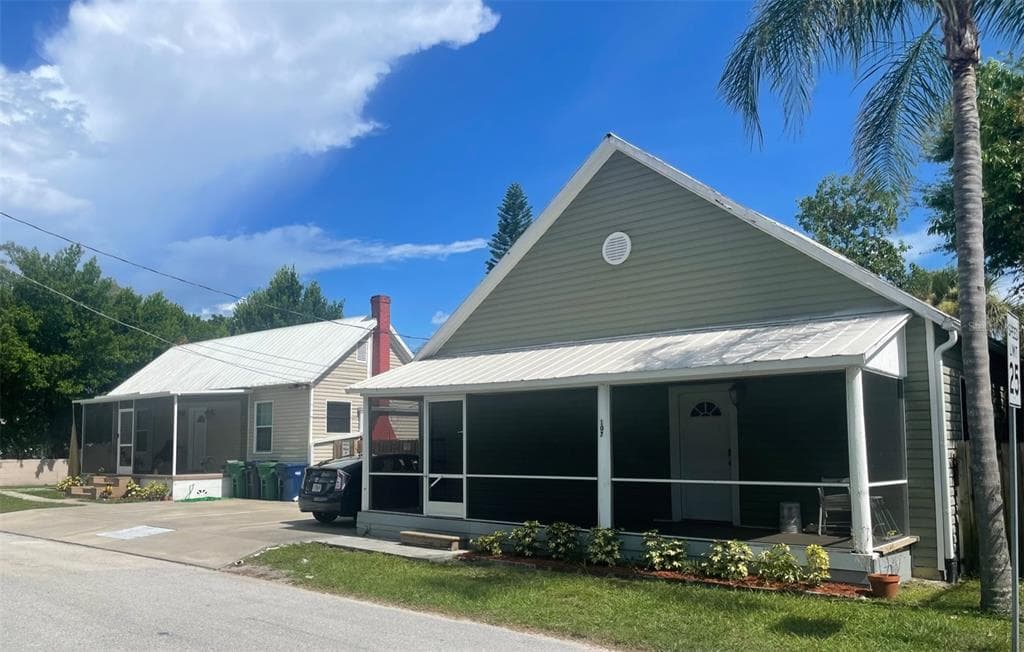109 E GLADYS STREET TAMPA, FL 33602