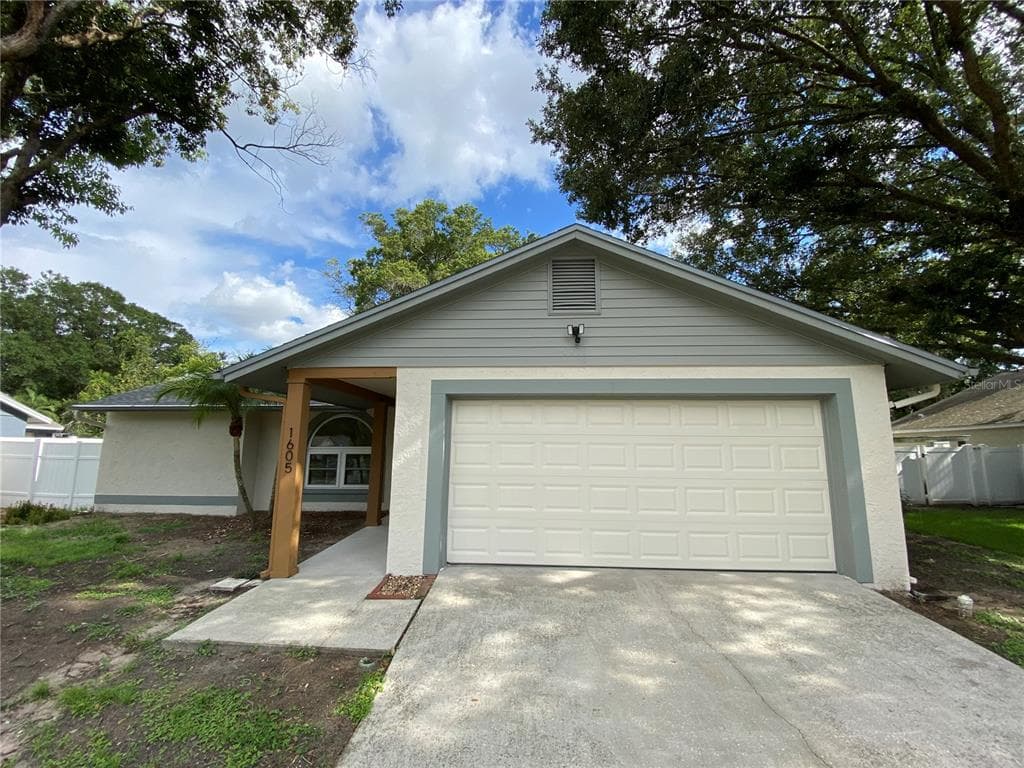 1605 SOUTHWIND DRIVE