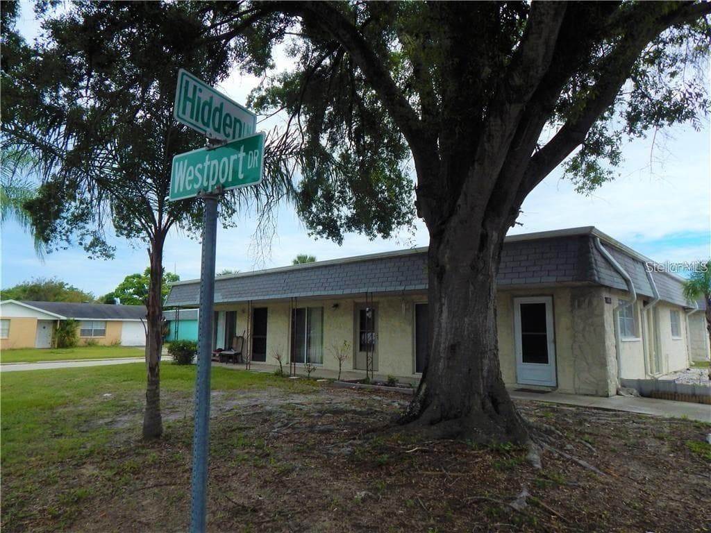 9801 HIDDEN LANE UNIT 1 PORT RICHEY, FL 34668