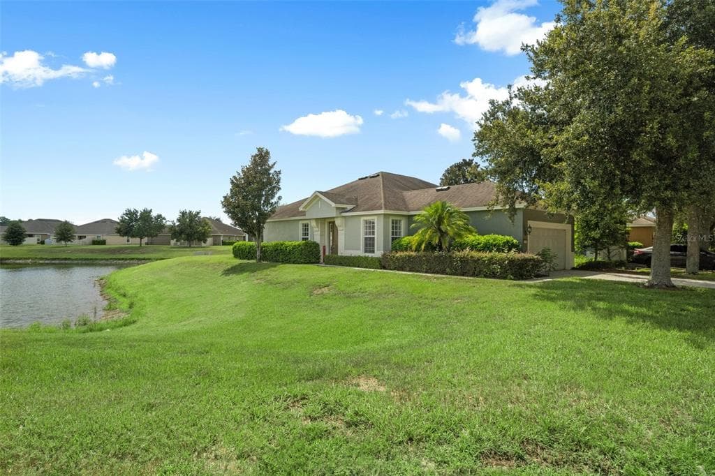 13701 CREST LAKE DRIVE HUDSON, FL 34669