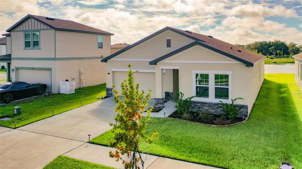 34775 DAISY MEADOW LOOP ZEPHYRHILLS, FL 33541