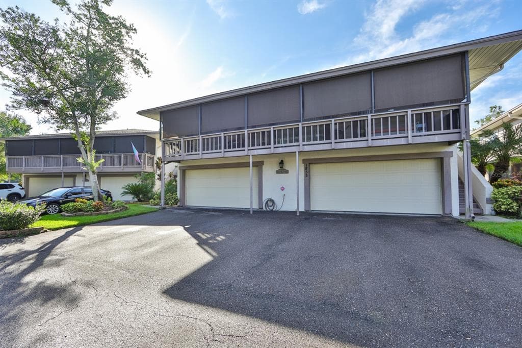 1853 BOUGH AVENUE UNIT B CLEARWATER, FL 33760