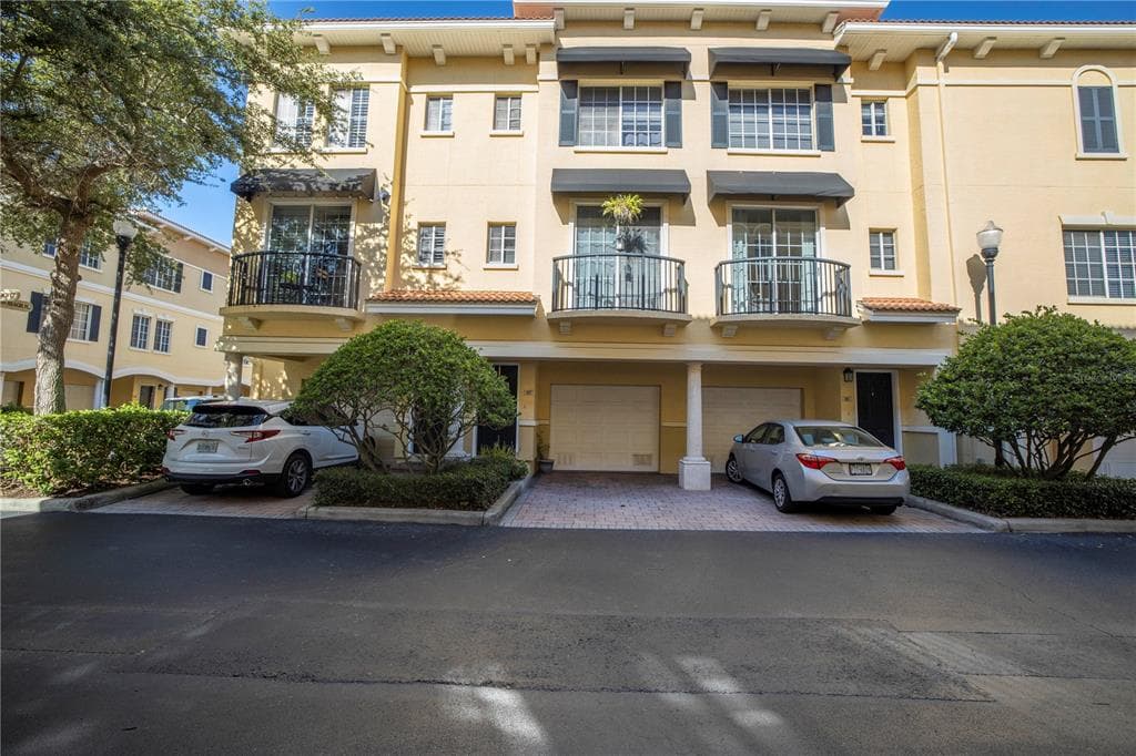 107 BRADFORD BEACH COURT TAMPA, FL 33609