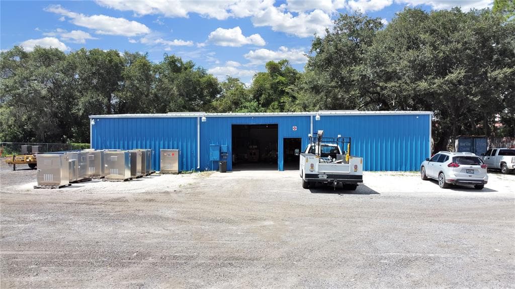 6220 E SLIGH AVENUE TAMPA, FL 33617