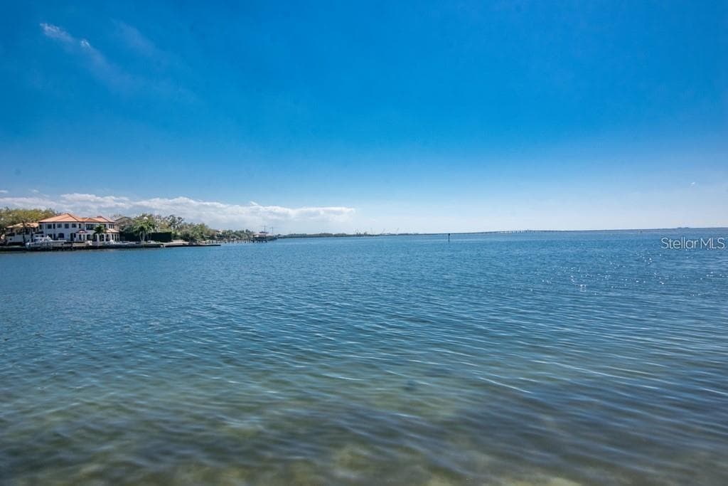 5028 W LEONA STREET TAMPA, FL 33629