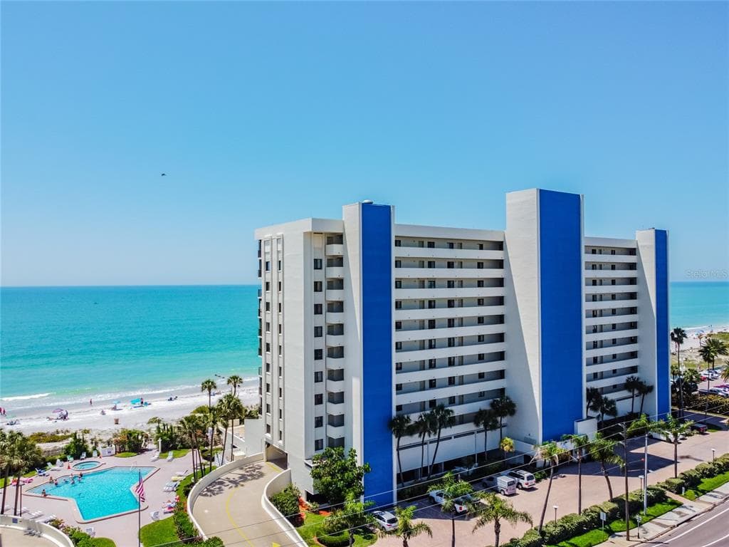 15000 GULF BOULEVARD UNIT 1204 MADEIRA BEACH, FL 33708