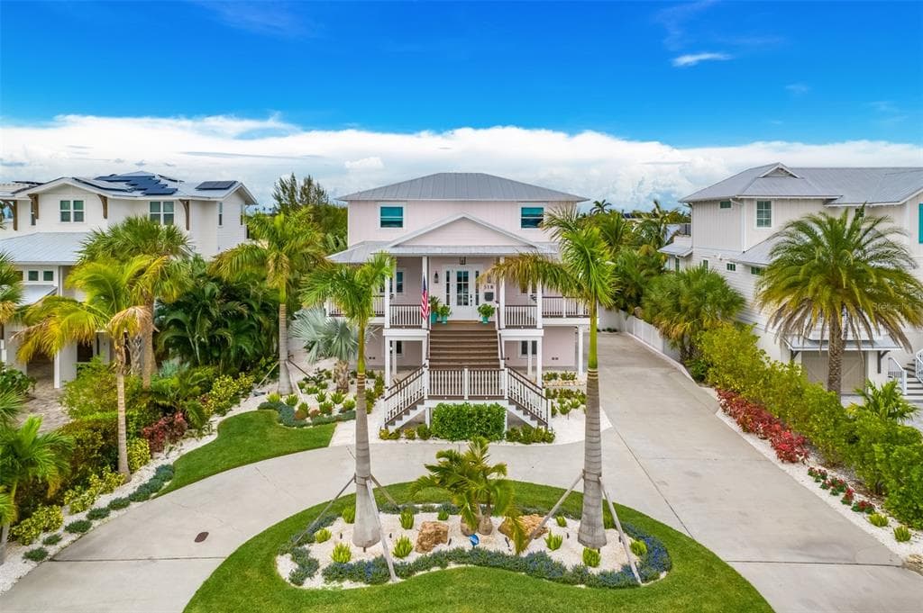 518 KUMQUAT DRIVE