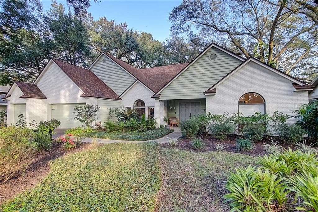 11403 LOUVRE PLACE TEMPLE TERRACE, FL 33617