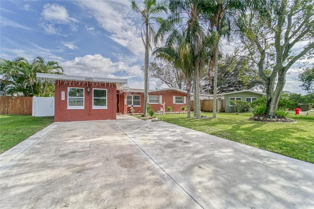 8435 59TH STREET N