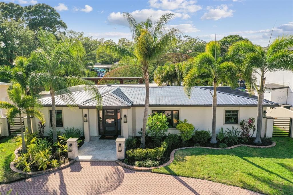 2115 S WEST SHORE BOULEVARD TAMPA, FL 33629
