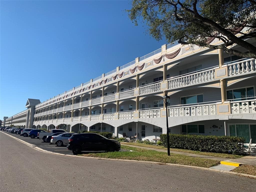 2460 FRANCISCAN DRIVE UNIT 106 CLEARWATER, FL 33763