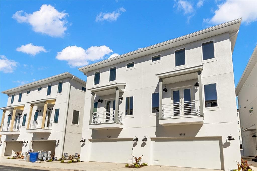4723 LEGACY PARK DRIVE TAMPA, FL 33611