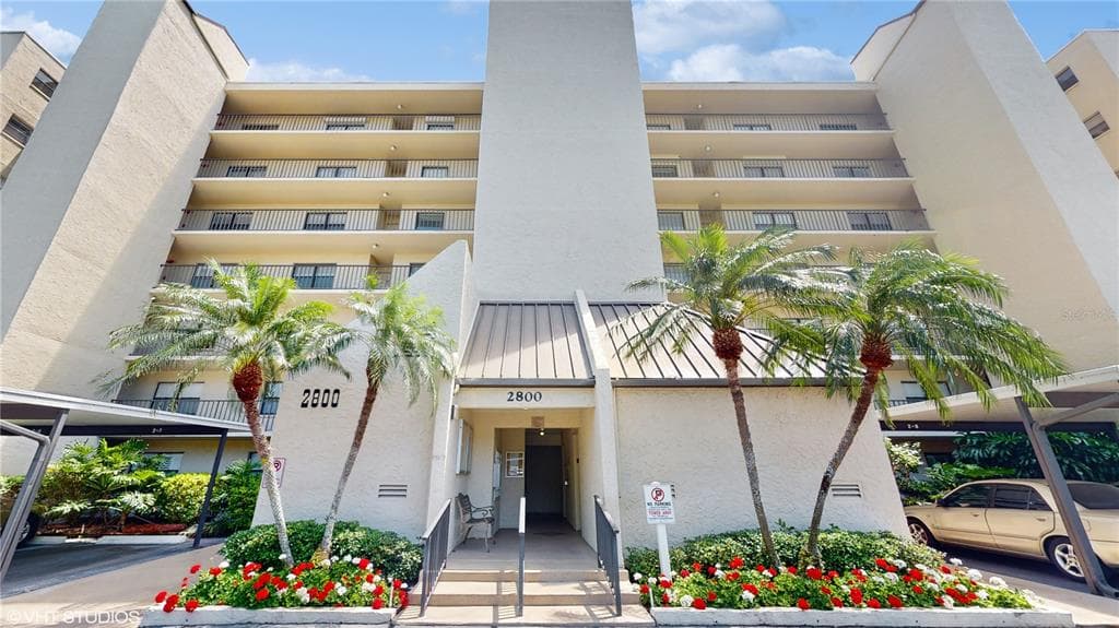 2800 COVE CAY DRIVE UNIT 7E