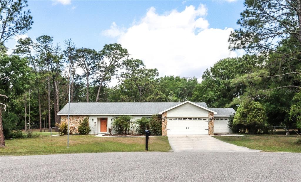 4051 RED FOX CT