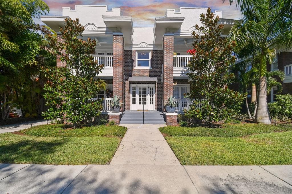 2113 W SOUTHVIEW AVENUE UNIT A TAMPA, FL 33606