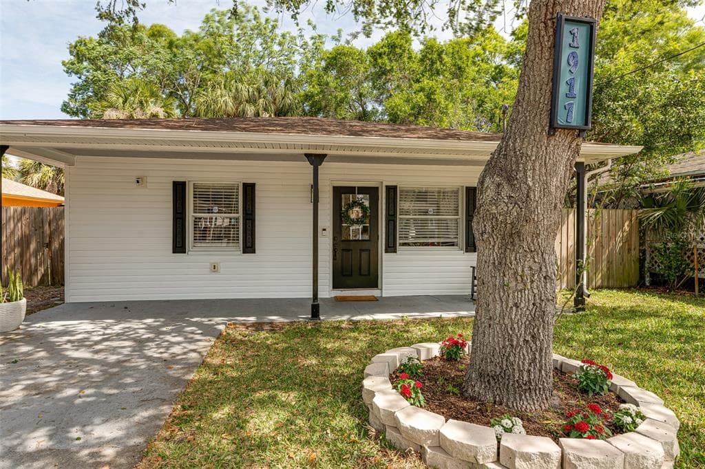 1917 W CHERRY STREET