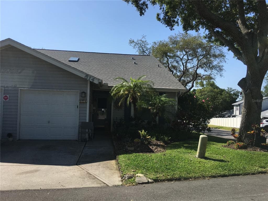 39650 US HIGHWAY 19 N UNIT 814 TARPON SPRINGS, FL 34689