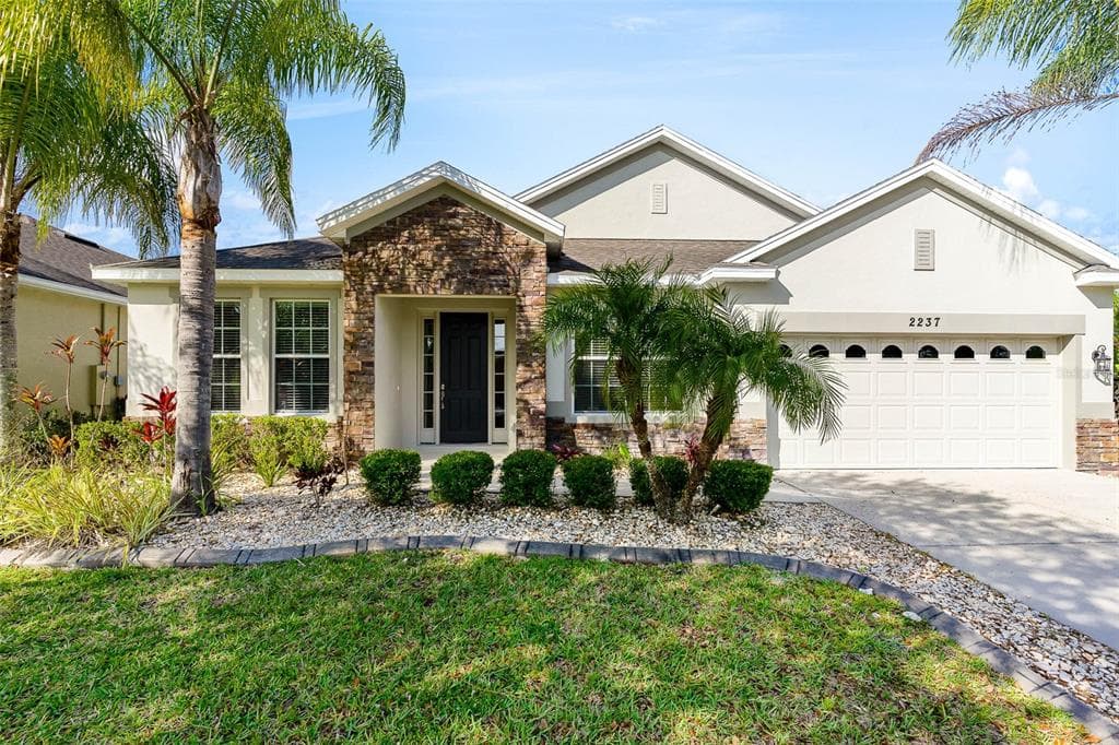 2237 OSPREY WOODS CIRCLE