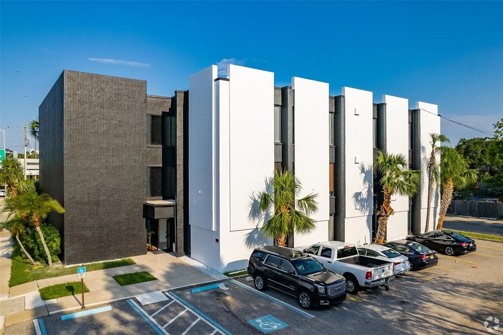 3118 GULF TO BAY BOULEVARD UNIT 312 CLEARWATER, FL 33759