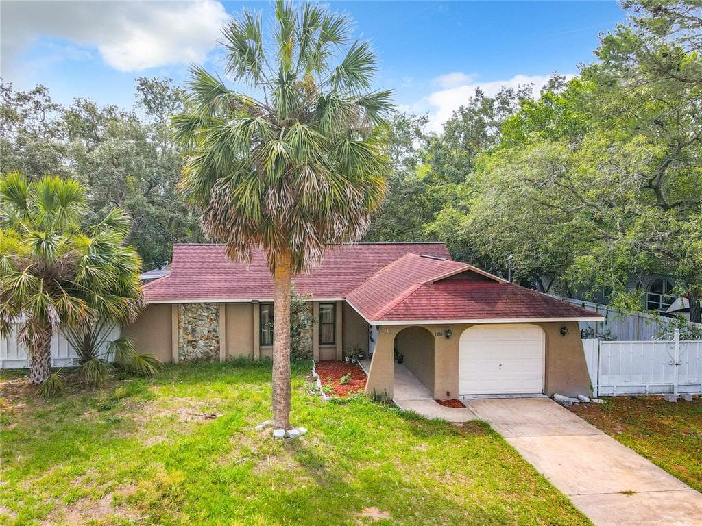 1386 DELTONA BOULEVARD