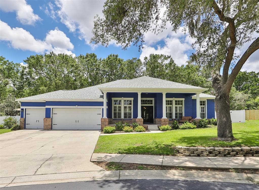 515 CROWNED EAGLE COURT