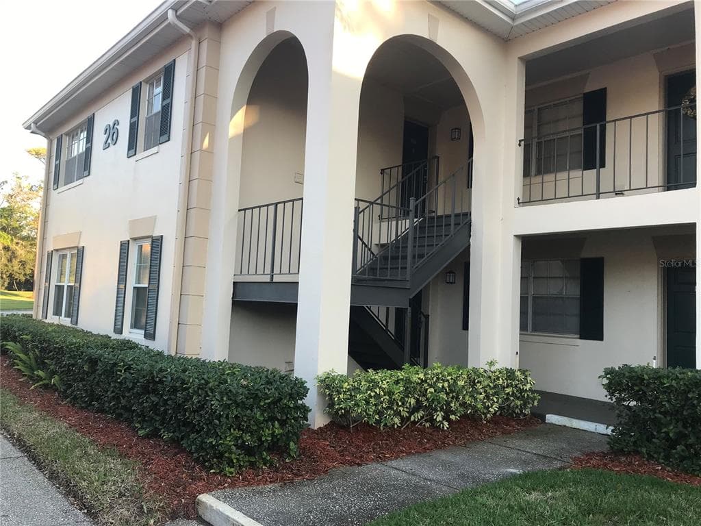 10356 CARROLLWOOD LANE UNIT 205 TAMPA, FL 33618