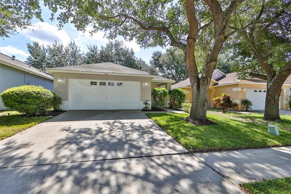 504 SUMMER SAILS DRIVE
