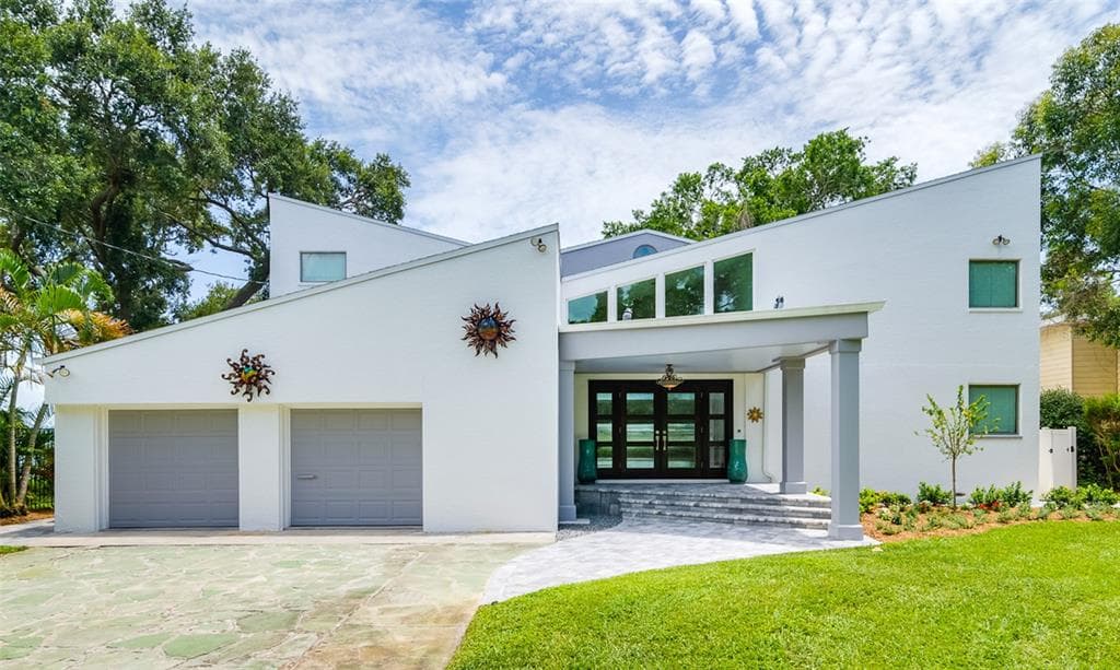 240 DRIFTWOOD ROAD SE