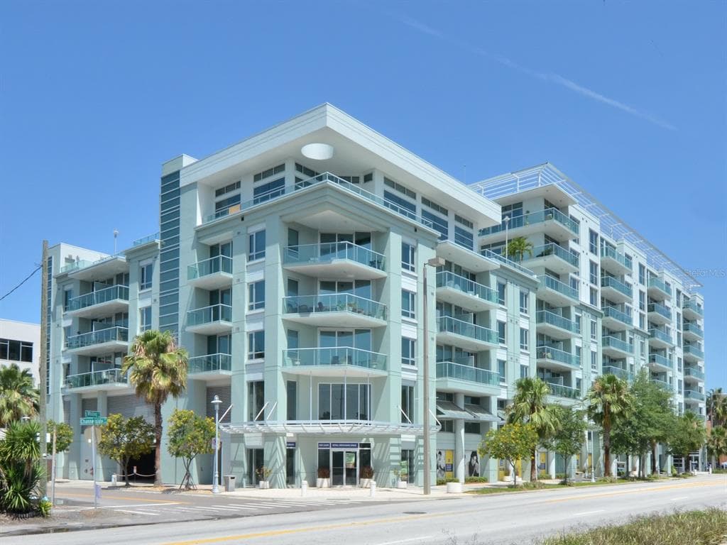111 N 12TH STREET UNIT 1405 TAMPA, FL 33602