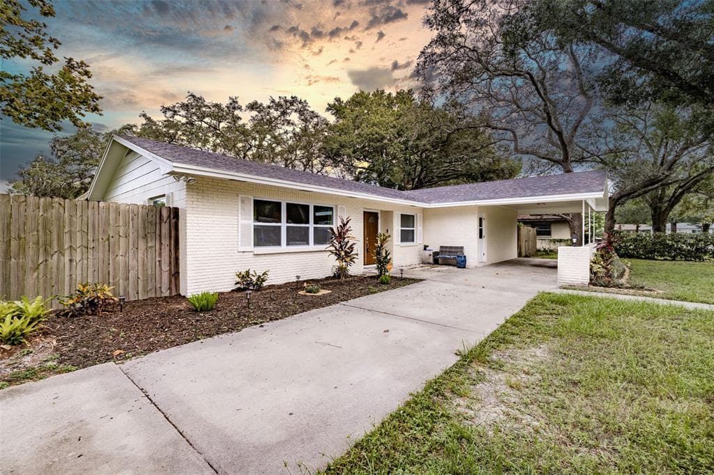 4602 SNOOK DRIVE