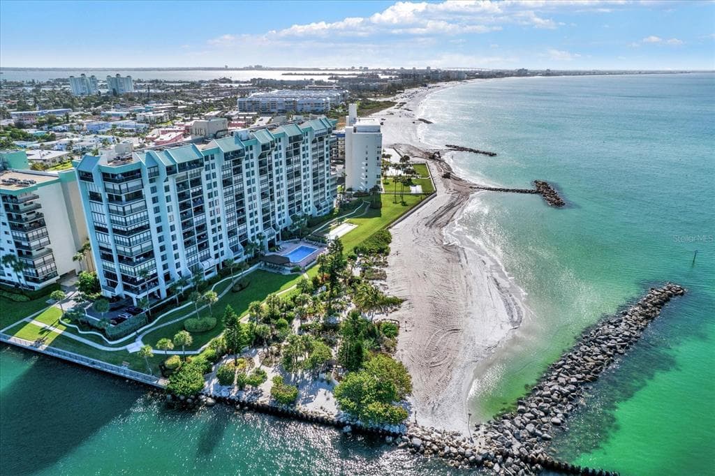 7100 SUNSET WAY UNIT 706