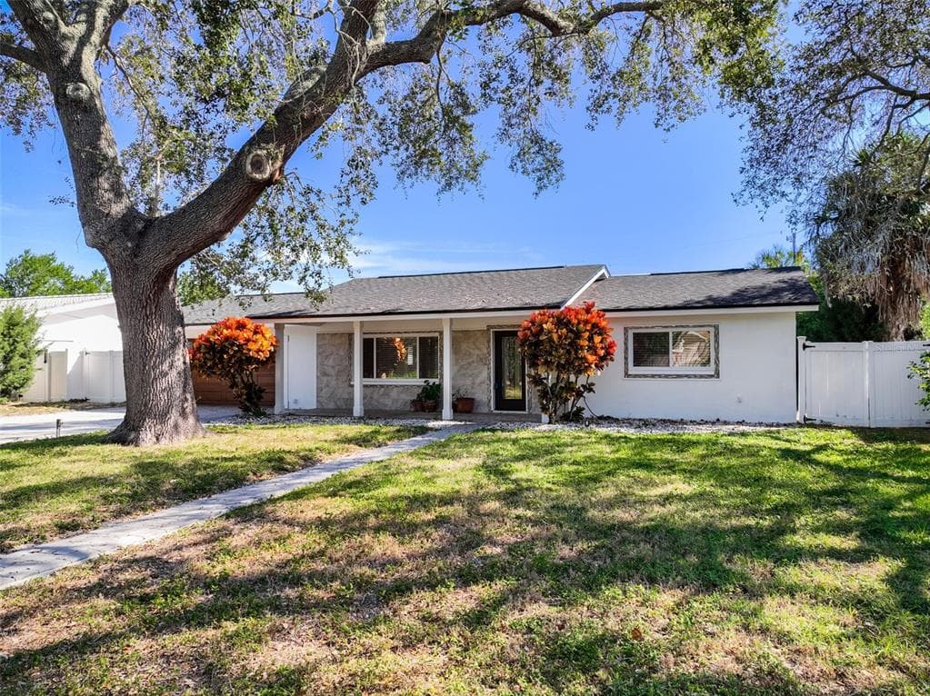 571 LENTZ ROAD