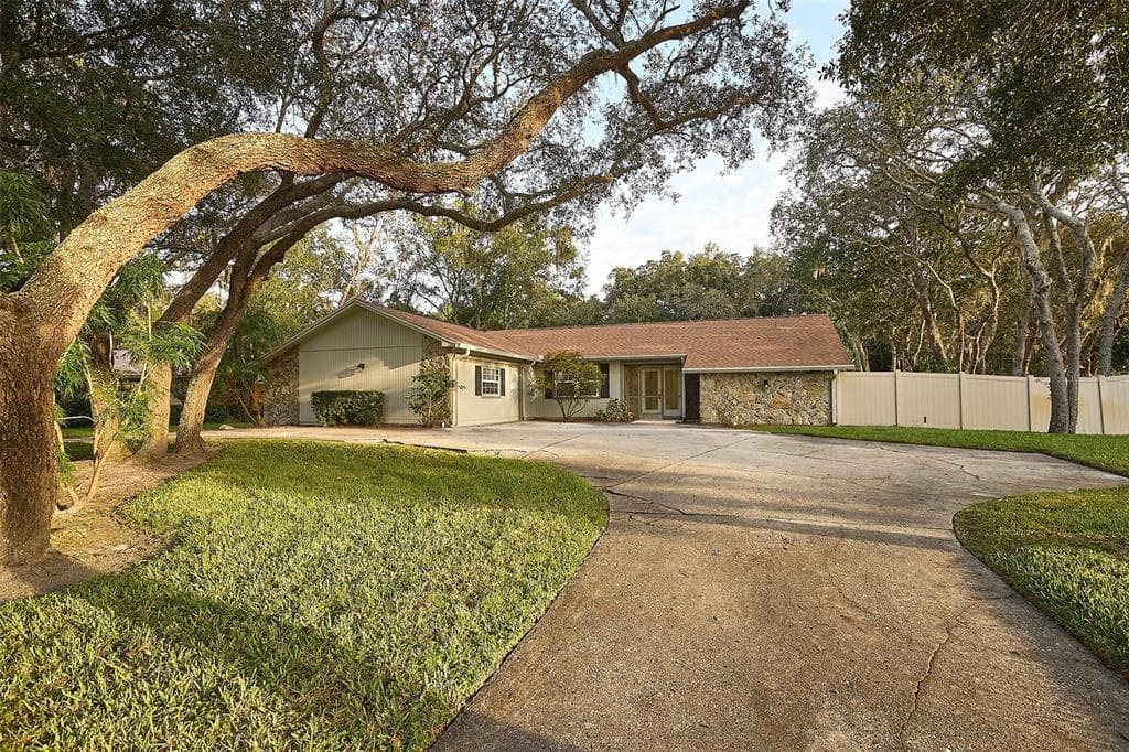 6736 CORONET DRIVE NEW PORT RICHEY, FL 34655