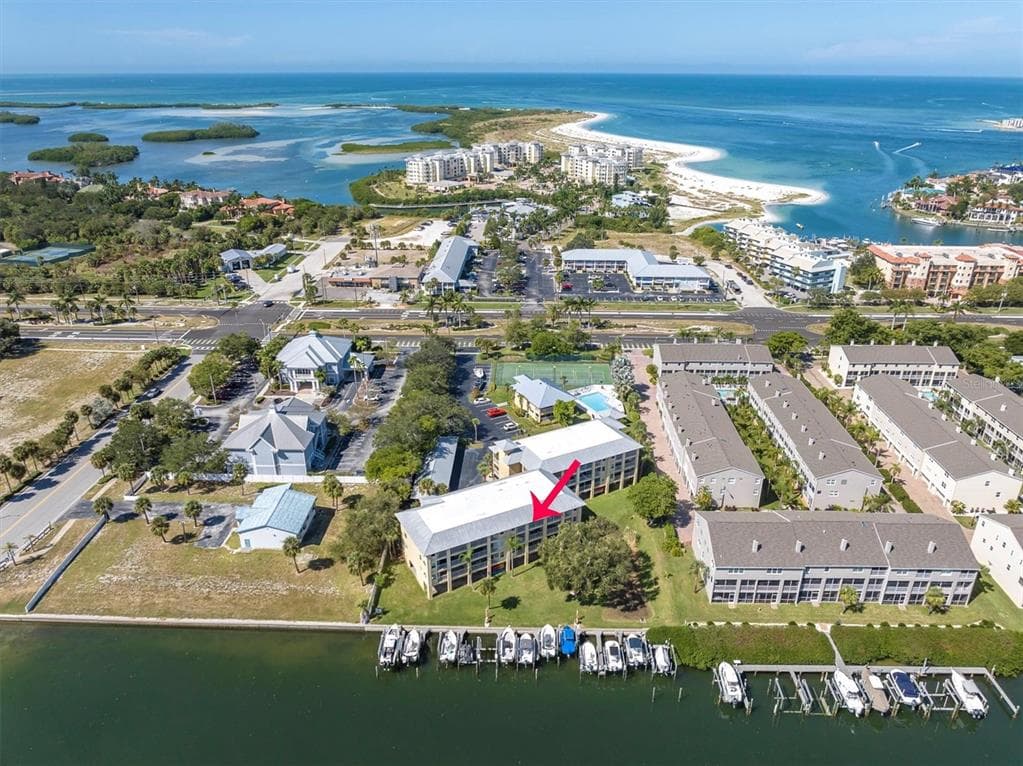 1125 PINELLAS BAYWAY S UNIT 302 TIERRA VERDE, FL 33715