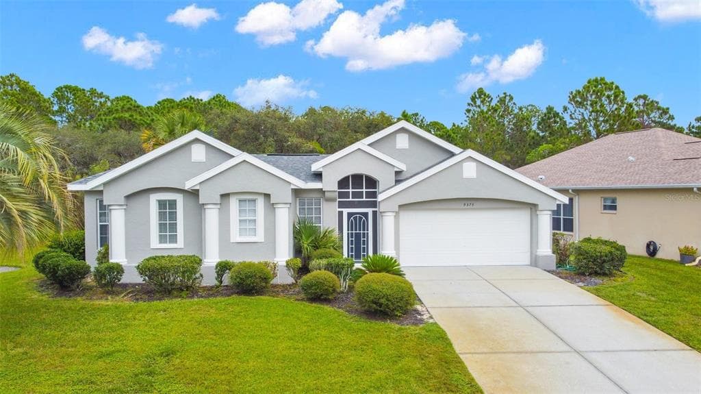 9375 APPLE VALLEY DRIVE