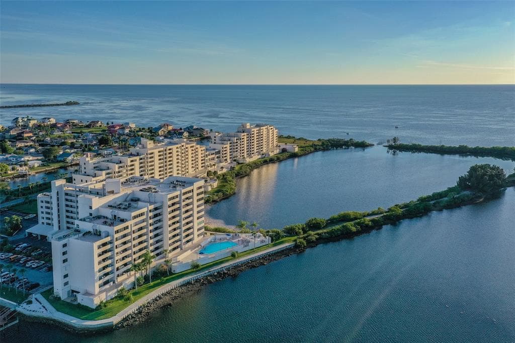 6009 SEA RANCH DRIVE UNIT 103E HUDSON, FL 34667