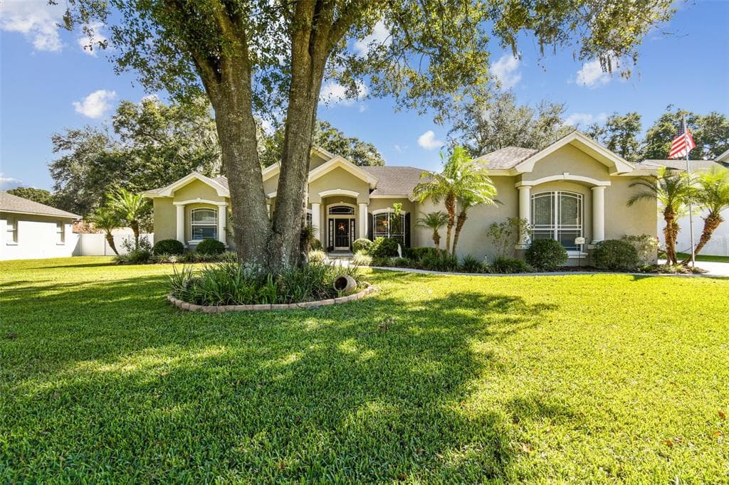 6450 BRISTOL OAKS DRIVE