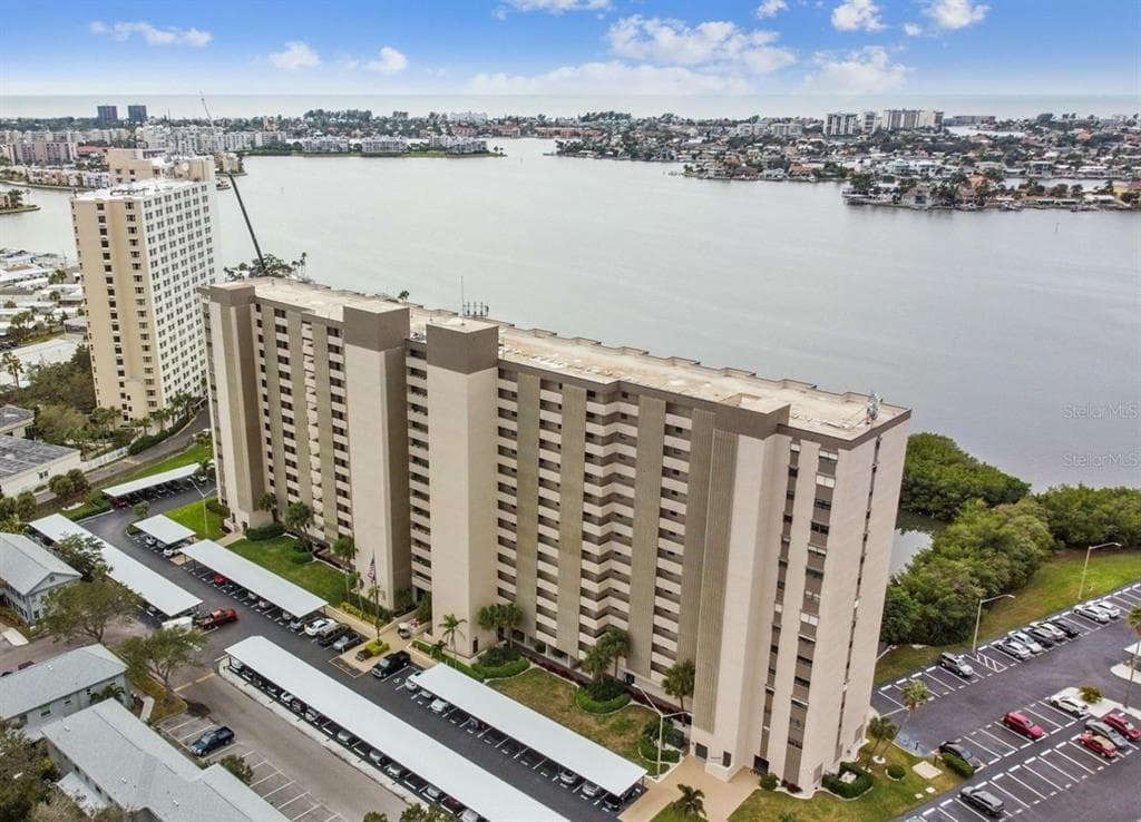 7050 SUNSET DRIVE S UNIT 401 SOUTH PASADENA, FL 33707