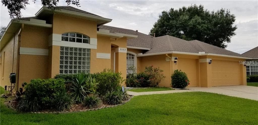 8602 HERONS COVE PLACE TAMPA, FL 33647