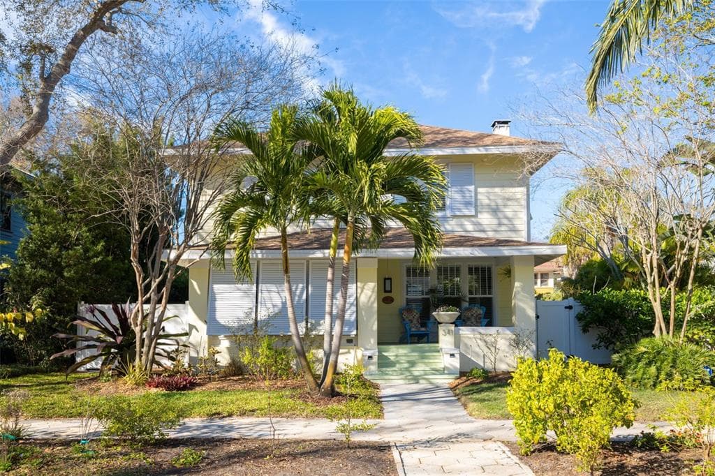 341 14TH AVE NE ST PETERSBURG, FL 33701