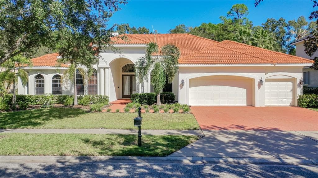 10718 BEAGLE RUN PLACE TAMPA, FL 33626