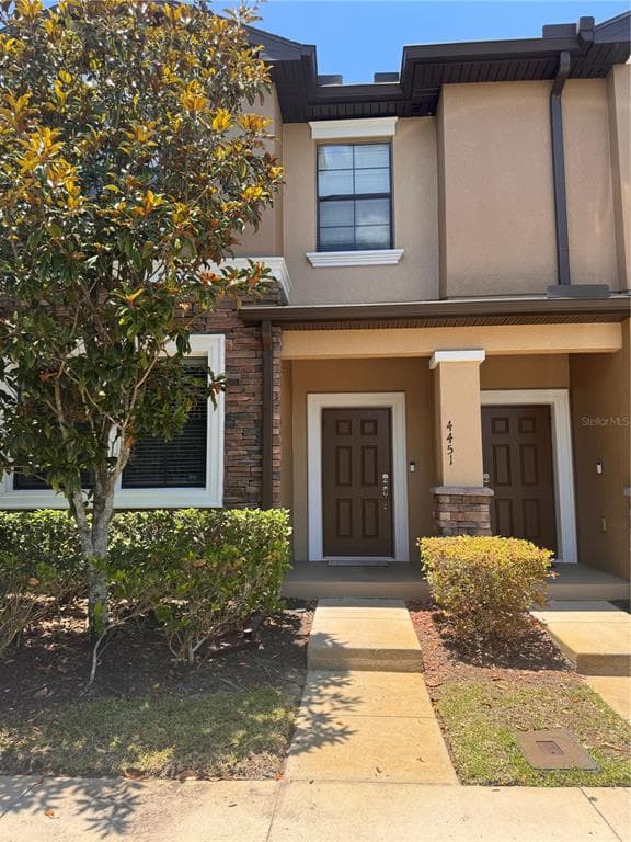 4451 FENNWOOD COURT