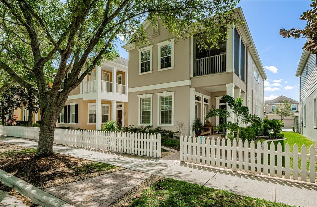 11327 EMERSON LAKE DRIVE RIVERVIEW, FL 33578