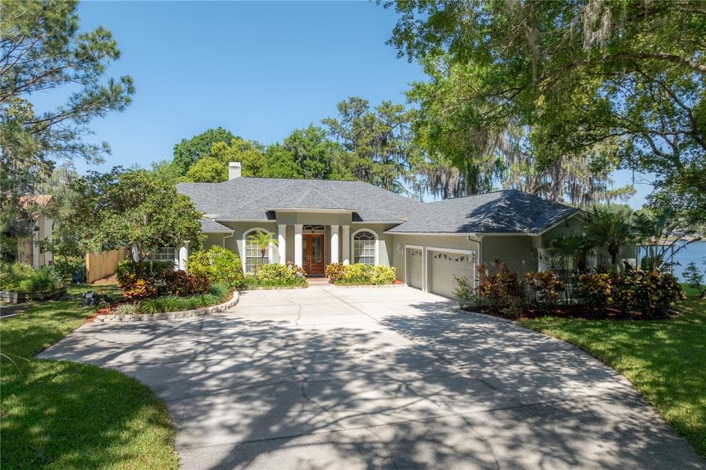 3611 LAKE PADGETT DRIVE