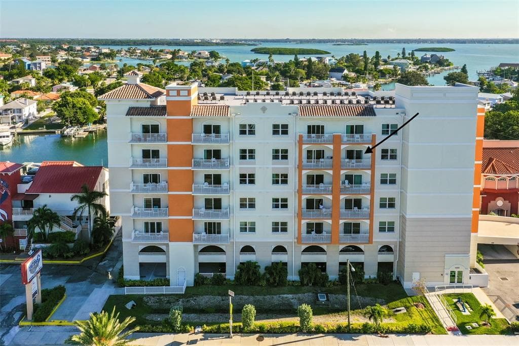 13101 GULF BOULEVARD UNIT 1602