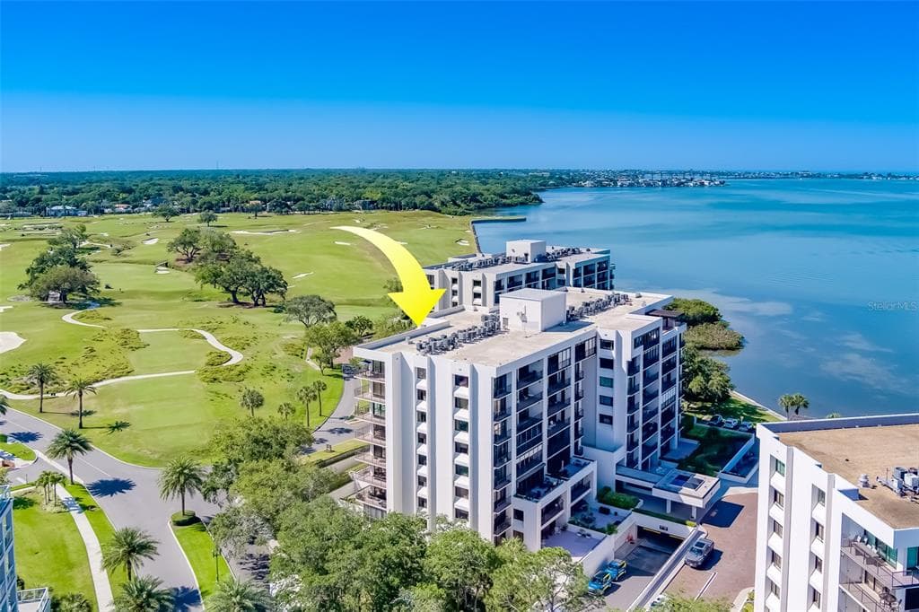 6 BELLEVIEW BOULEVARD UNIT 302 BELLEAIR, FL 33756