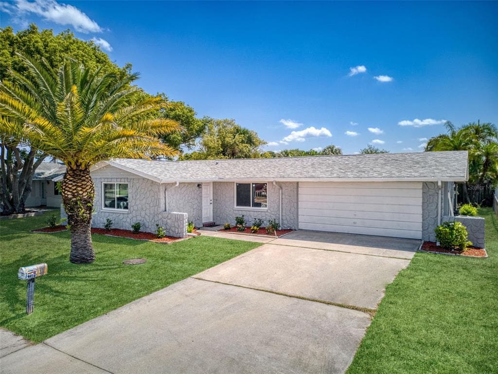 9416 GLEN MOOR LANE