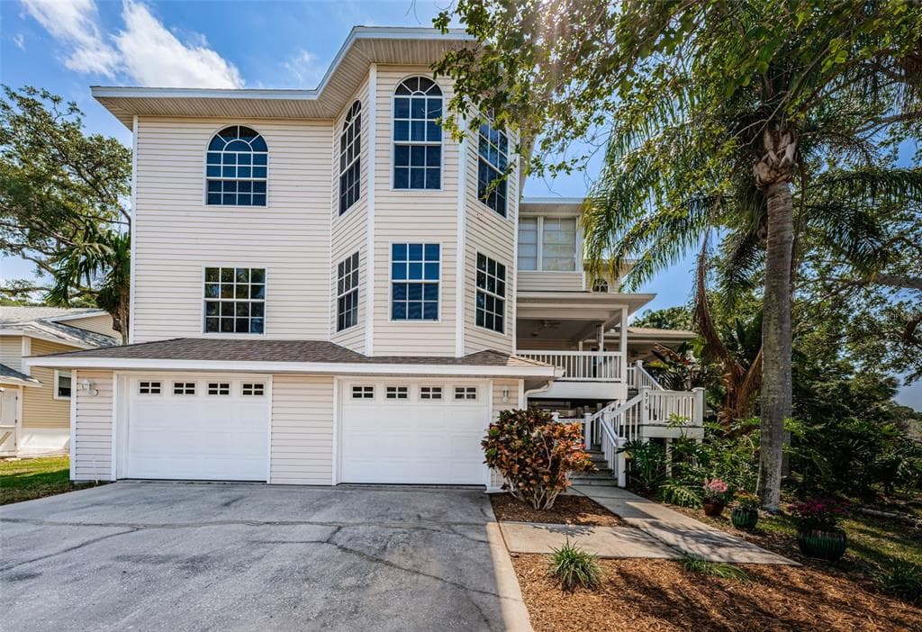 376 HATTIE STREET PALM HARBOR, FL 34683